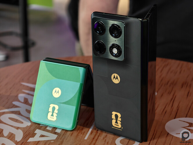 A Razr 60 és a Razr Fold FIFA különkiadásai