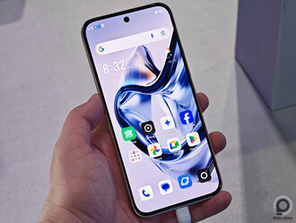 Ez a képeken az otthon 99 000 forintos áron kapható Nubia Air, könnyű megkülönböztetni azzal, hogy ezen három kamera van, a Pro verzió hátoldalán már csak kettő