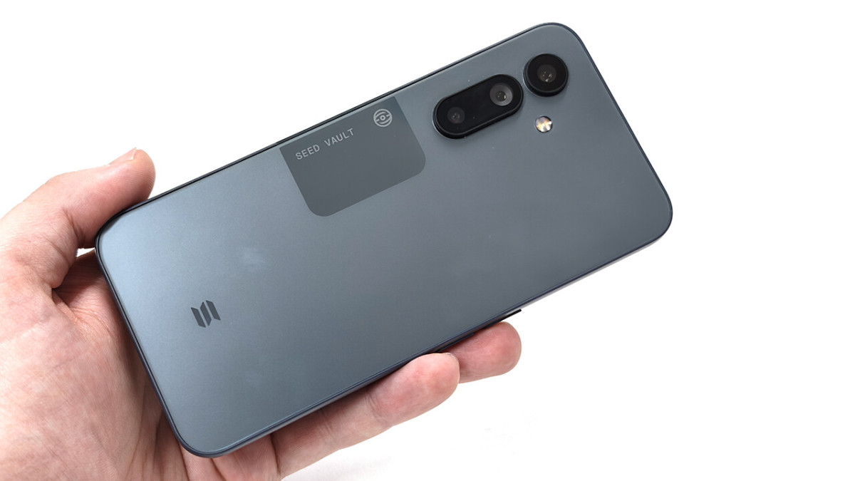 MWC 2026: Kezünkben a Solana új Web3 telefonja, a Seeker