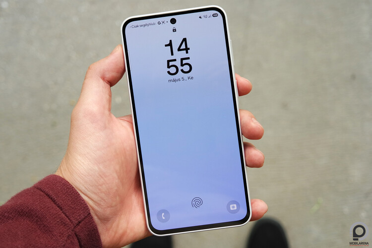 Samsung Galaxy A37 a kezemben