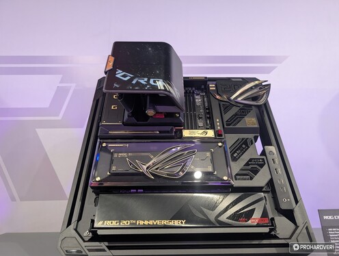 ASUS ROG Crosshair X870E Edition 20