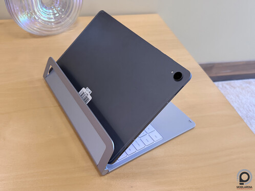 Galaxy Tab S12+ a Pro billentyűzetes tokban. A kiosztás európai, így megvan a magyar karakterek helye is