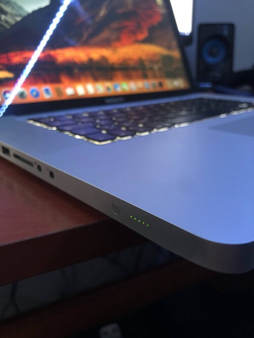 MacBook Pro 15" Fin 2011 A1286 - I7 2.2GHz 4Go RAM 500Go - Pour Pièces / HS