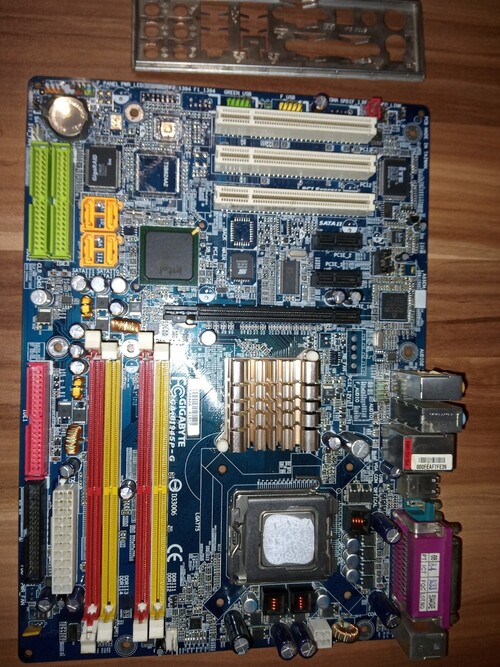 Gigabyte ga 8i945p g подключение