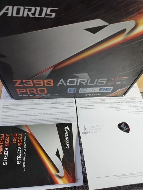 Giga Z390 AORUS PRO HardverApró
