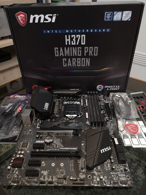 Újszerű - MSI H370 Gaming Pro Carbon LGA1151v2 alaplap   Windows 10 PRO ...