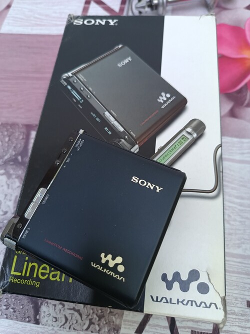 Sony MZRH1 minidisc walkman HardverApró