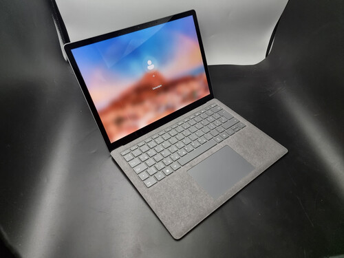 10magos THUNDERBOLTOS! ÚJ 13.5" Surface Laptop 5 i51245U 16GB 1000GB NVMe Gar. 2025.01.09