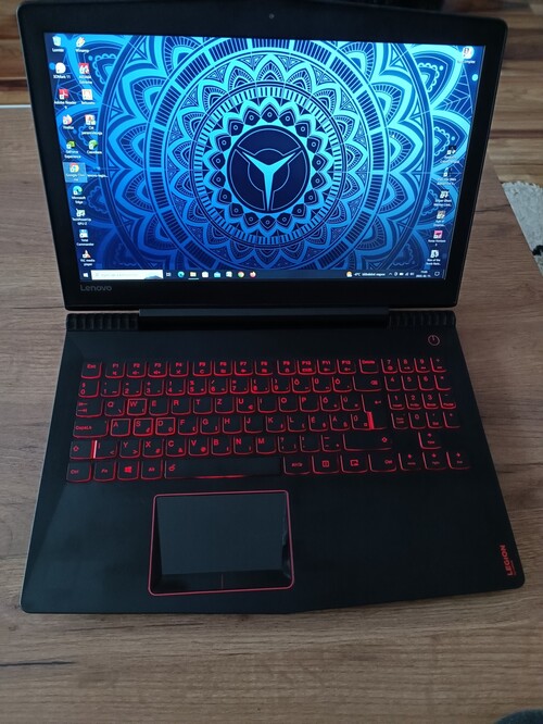 lenovo-legion-magyar-gamer-laptop-i7-7700hq-16gb-ddr4-j-256gb-nvm-ssd