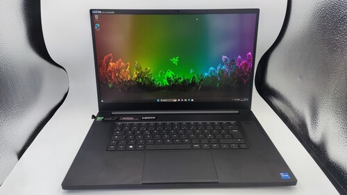 Razer Blade 17 i711800H 32GB 1000GB Nvidia RTX 3080 Gar. 2025. 03. 03