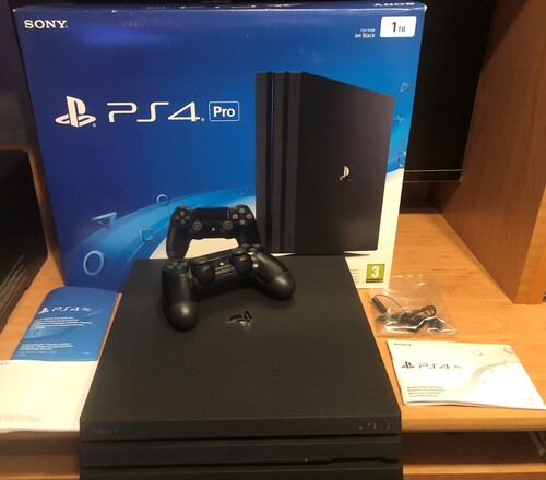 Ps4 Pro usado 1 Tb (220V) - em perfeito estado - com 6 jogos - Consoles de  Vídeo Game - Santa Clara, Viçosa 1261185075