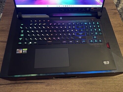 ASUS ROG STRIX ÓRIÁS Brutál 2025ig Garis Laptop 17.3" 300Hz Ryzen 9