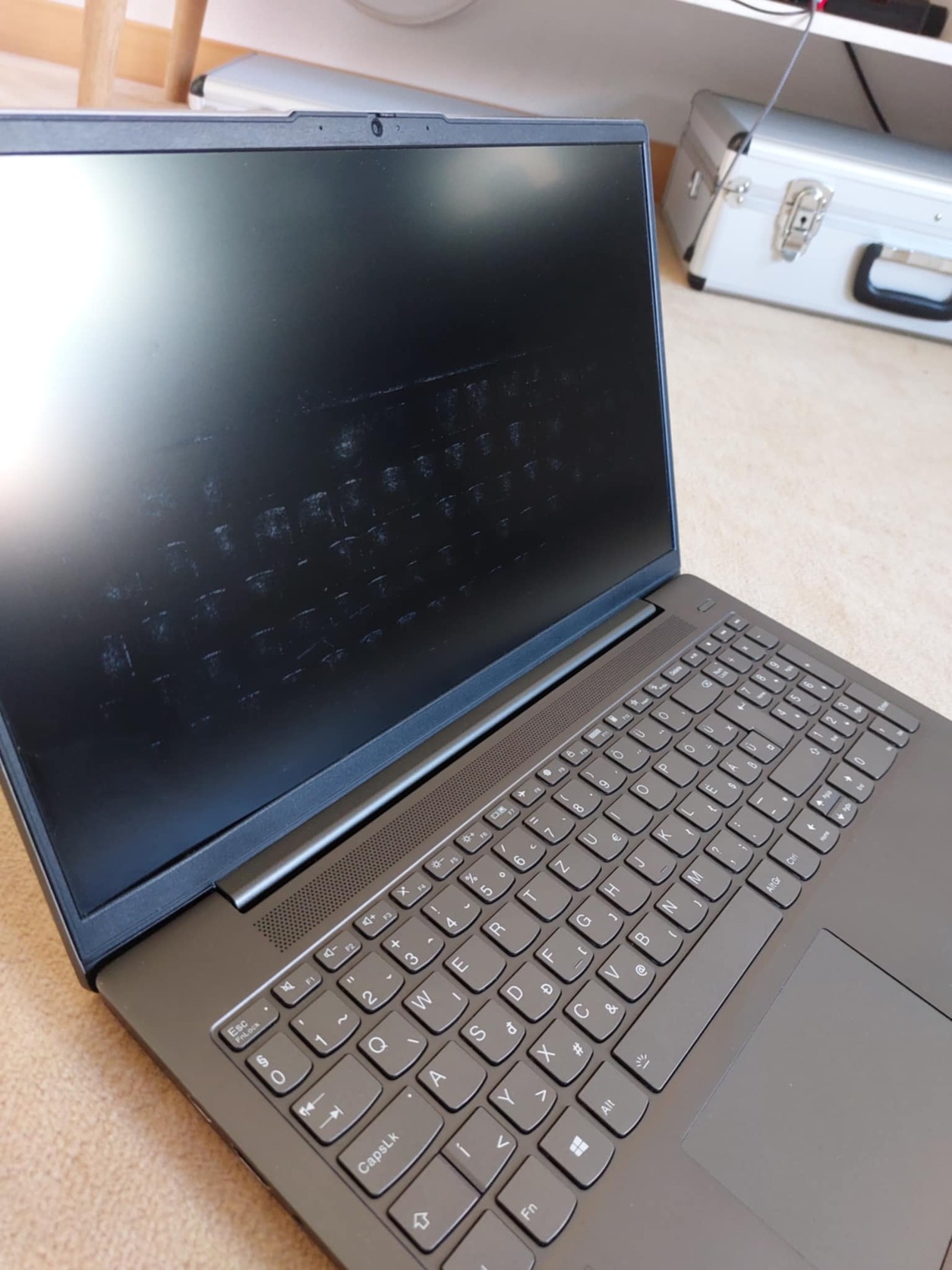 LENOVO IdeaPad 5 Ryzen 7-5700U 8 gb ram 512gb m2 ssd win 10/11 + office ...