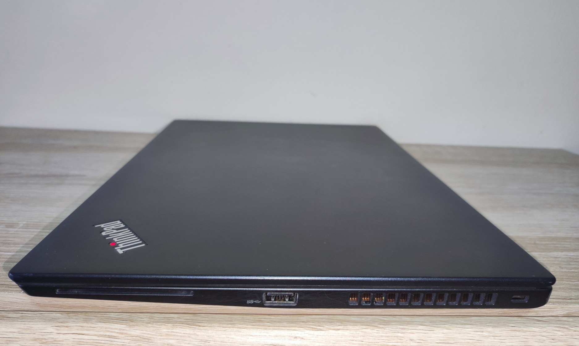 Lenovo Thinkpad T480s Core I7-8650U Ram 16gb Ssd 256gb Màn Hình 14 Fhd Lenovo Thinkpad T480s Core I7-8650U Ram 16gb Ssd 256gb Màn Hình 14 Fhd