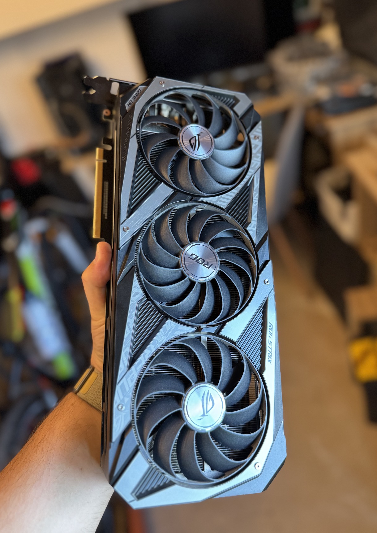 Asus ROG Strix Gaming 3070 Ti OC 8GB +garancia! - HardverApró