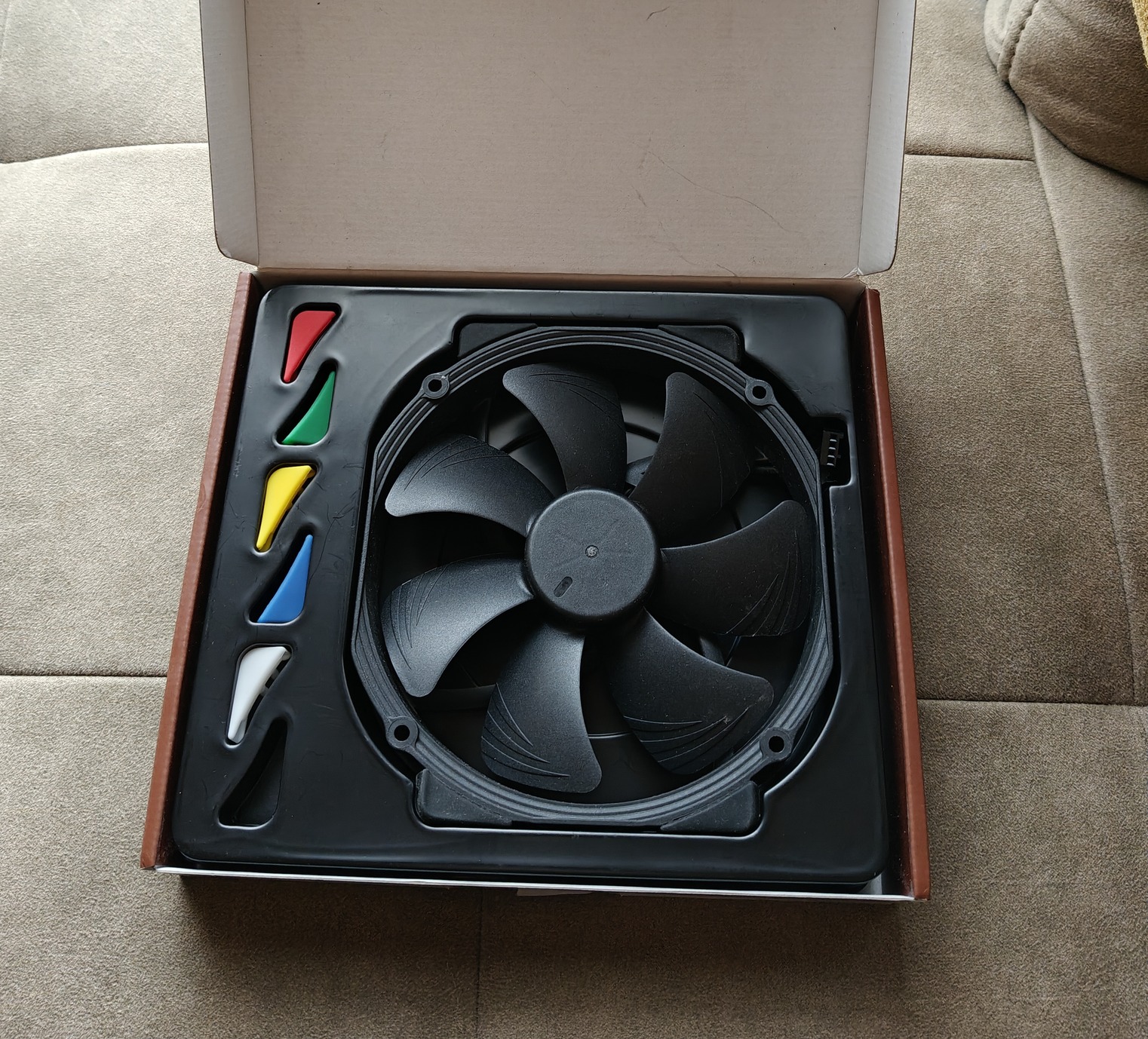 Ventilateur Noctua NF-A15 HS-PWM chromax.black.swap