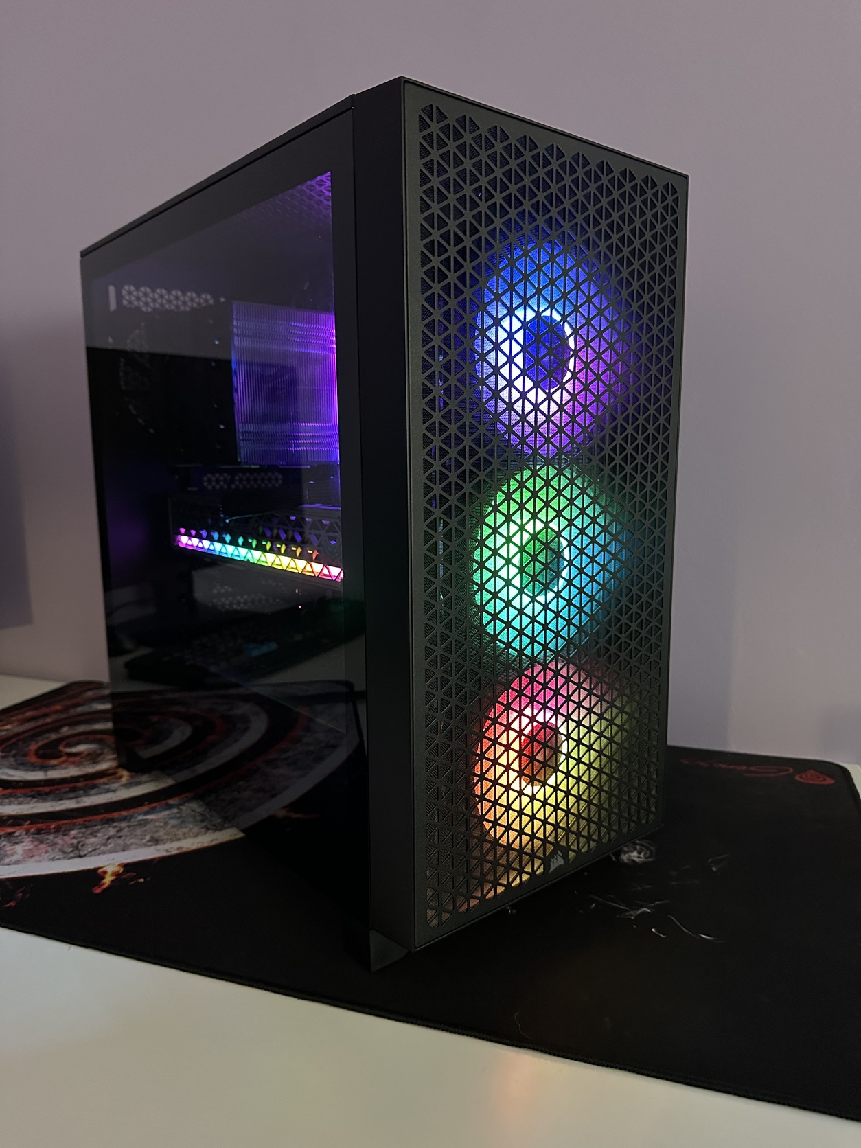 Rune One | Radeon RX 9060 XT + Ryzen 5 7500F | Ready-to-Go Gaming PC | PC36