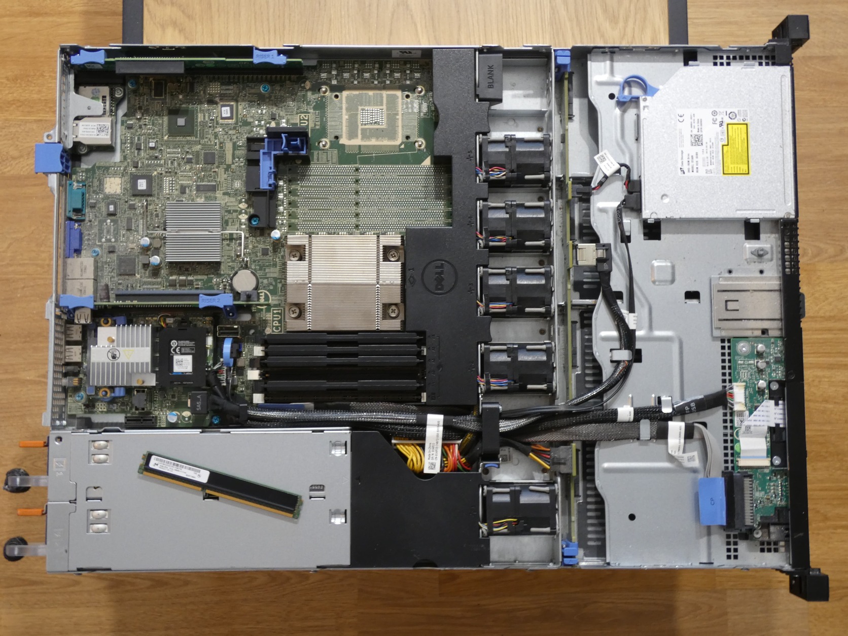 8gb memory for dell poweredge r320 r415 r420 r510 r515... Dell PowerEdge R320 - HardverApró