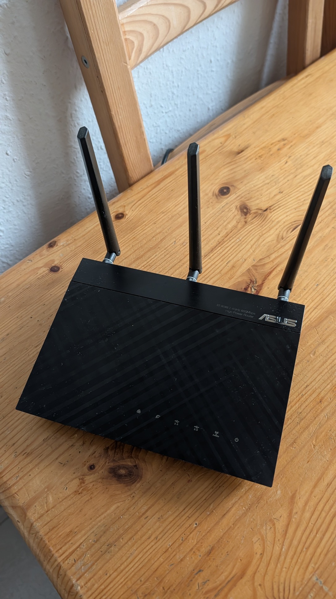 Asus RT-N18 Gigabit router - HardverApró