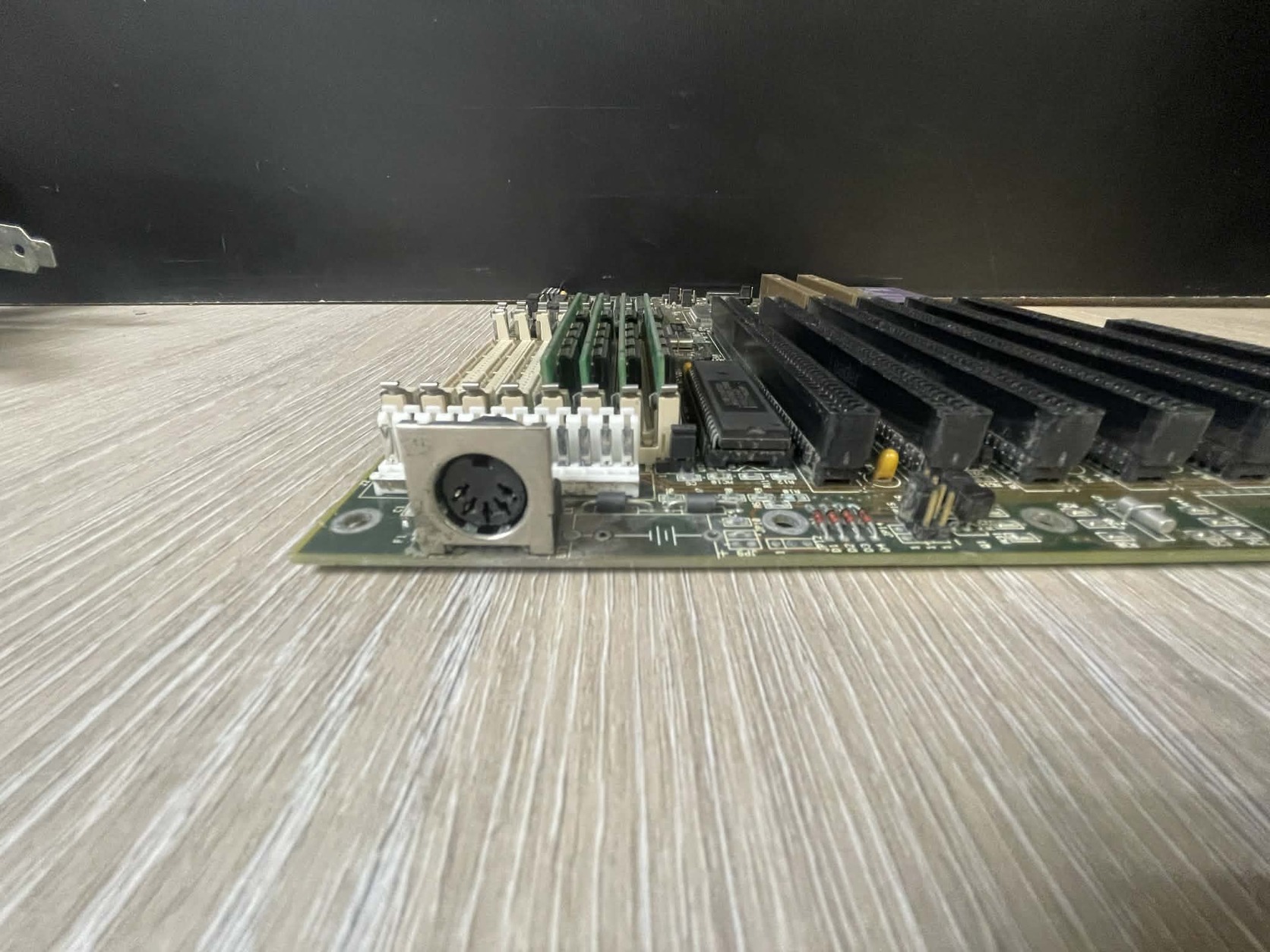 Burnt FIC 486-PVT-IO AT Motherboard 5x ISA 2x VLB Slots NO CPU AS-IS