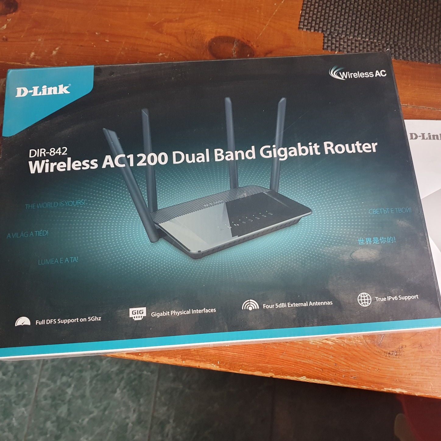 Router új D-Link AC1200 gigabites WiFi-router. Dual-Band: 2.4 GHz eladó ...