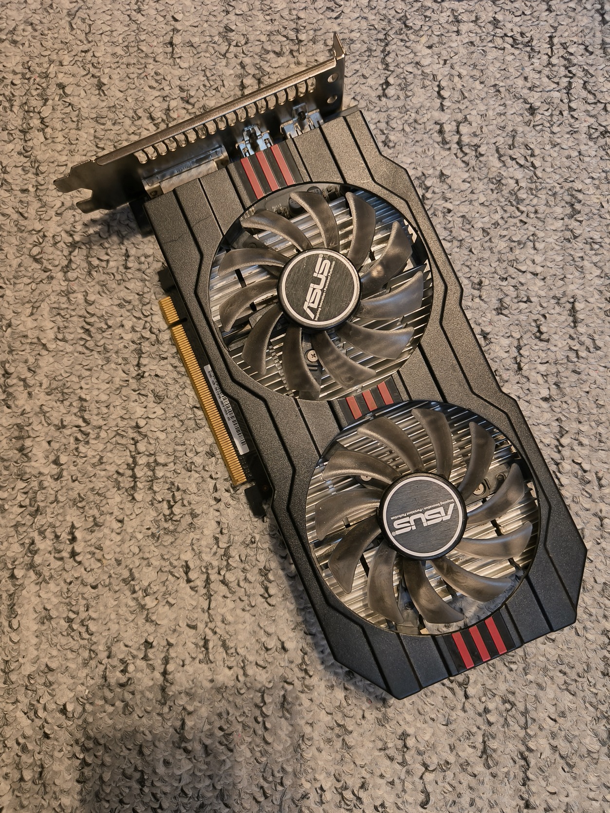 Asus R7 260 1gb (HIBÁS!) olvass - HardverApró