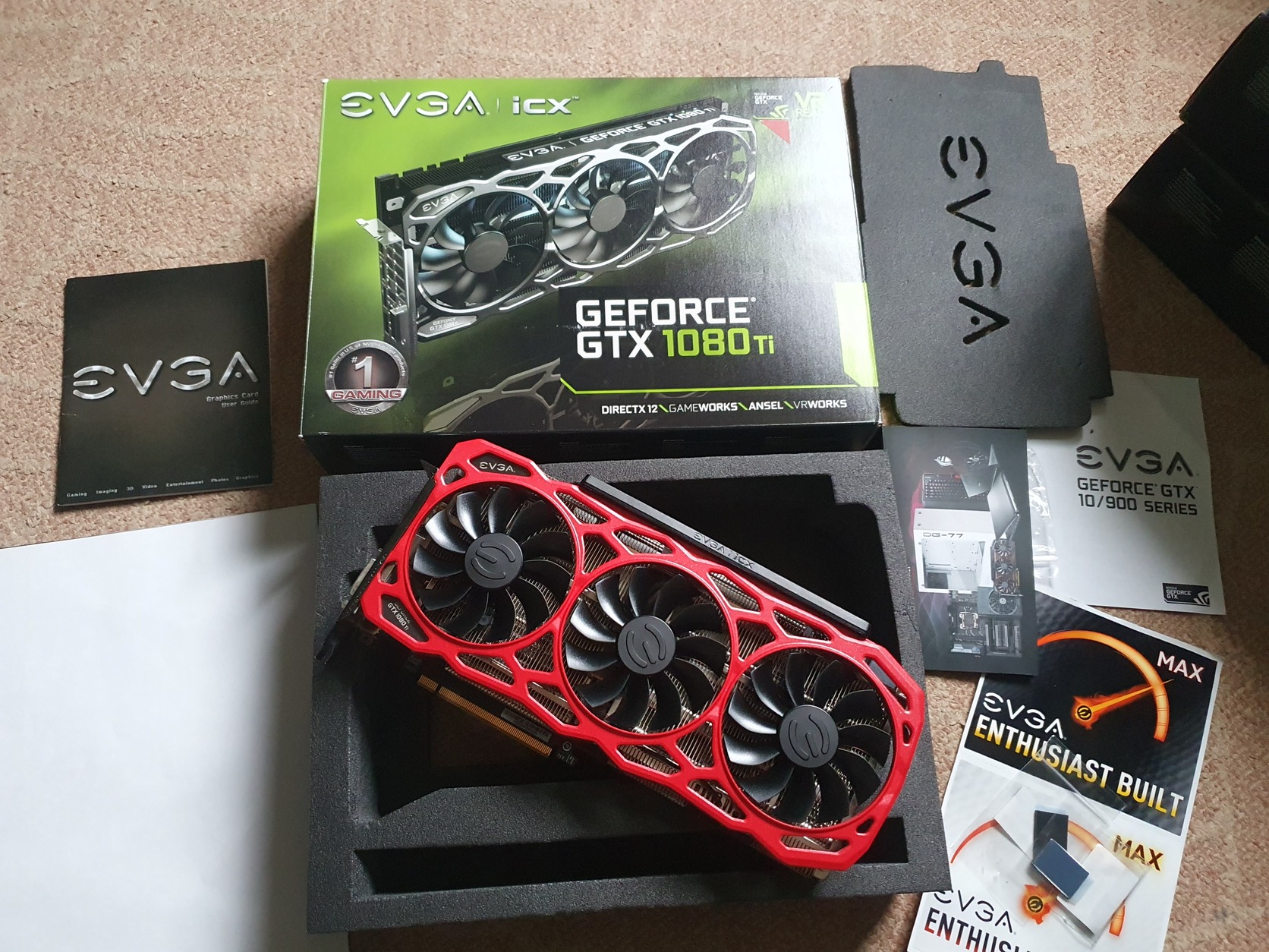 EVGA GeForce GTX 1080 Ti FTW3 ELITE GAMING RED - HardverApró