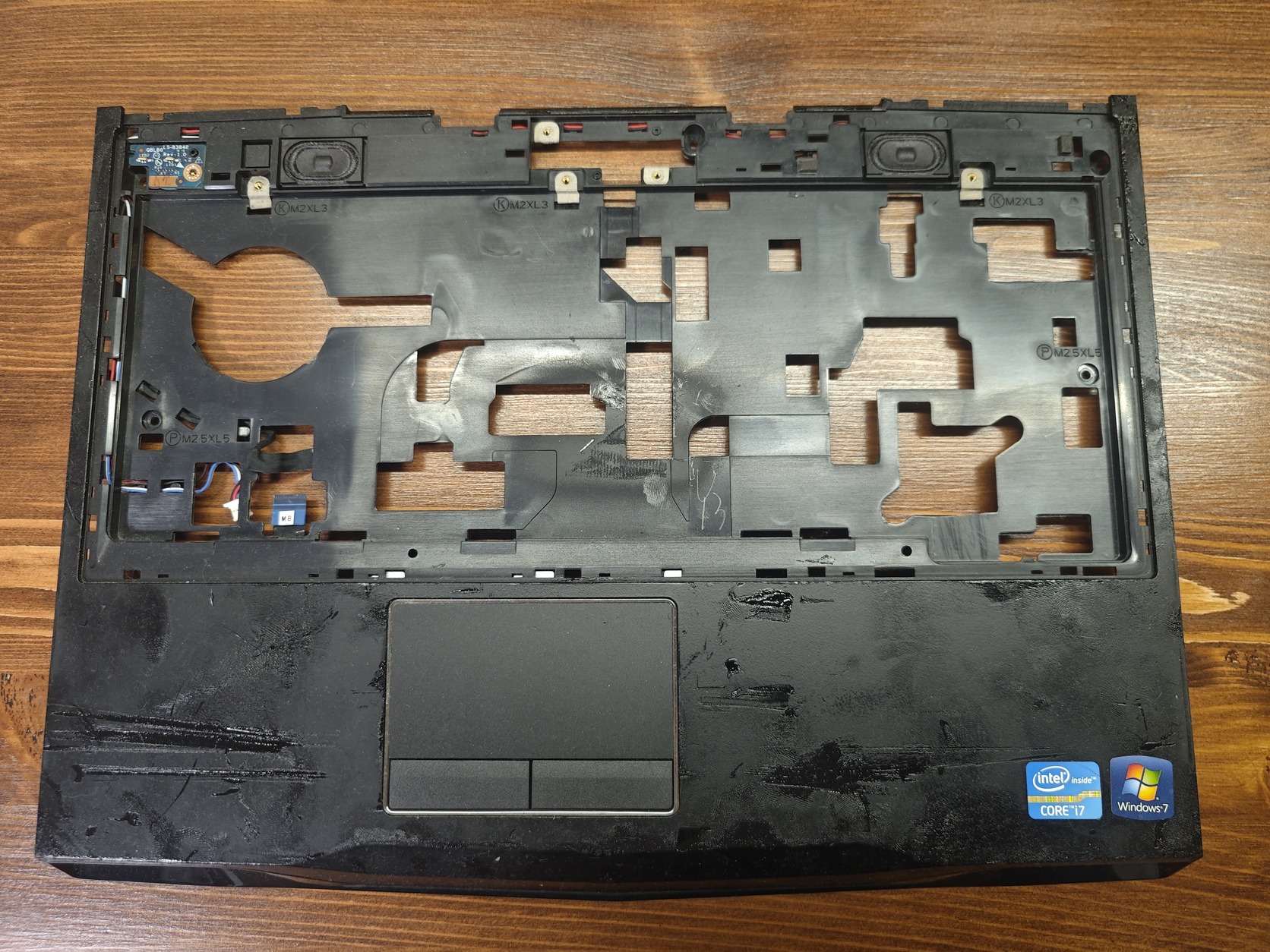 Alienware P18G M14X-R2 burkolat - laptop bontás - HardverApró