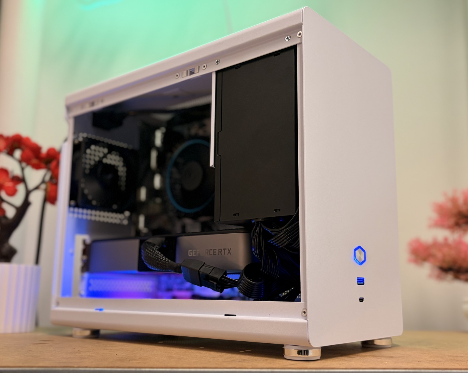 DDR5 Mini Gamer PC - i5 12400f, RTX 3070 Fe, 512 gb SSD - HardverApró