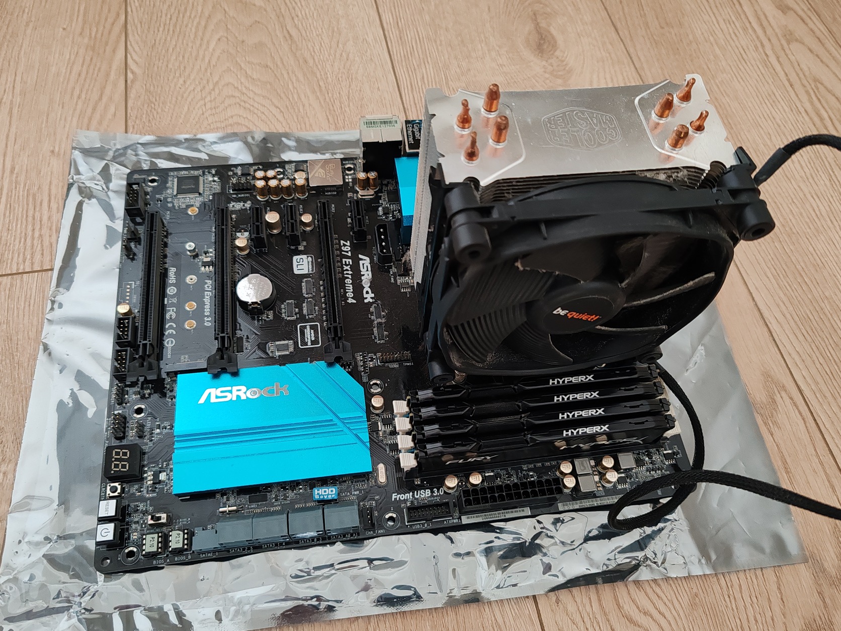 Intel I7 4790K + ASROCK Z97 Extreme 4 + 16GB Kingstone HyperX DDR3