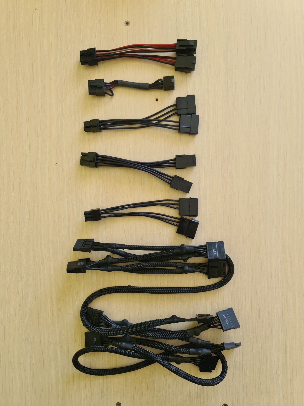 Be quiet sata tápkábelek + átalakítók - HardverApró