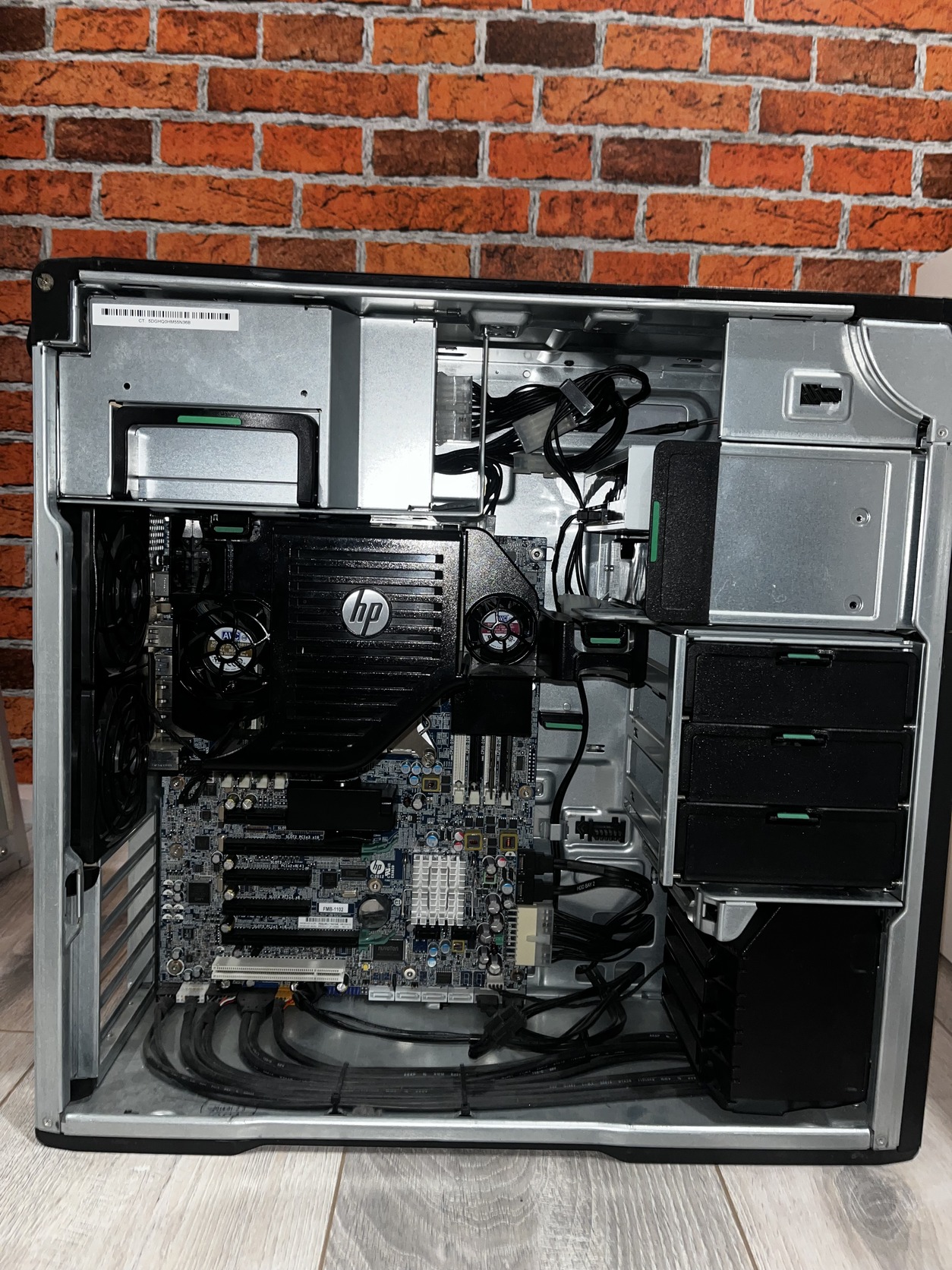 HP Z620 Workstation - 56GB DDR3 - Xeon E5 1620v2 - HardverApró