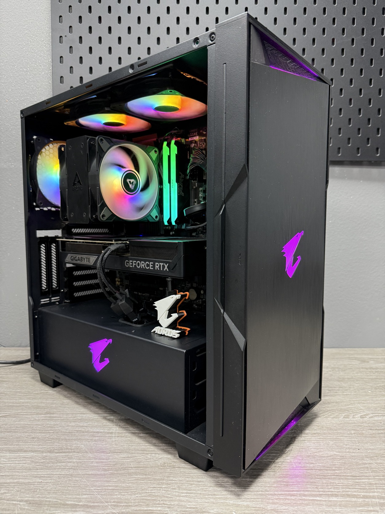 Akci Fels Kateg Ri S Gamer PC I9 14900K RTX 5080 16GB 32GB RAM Img 5279 