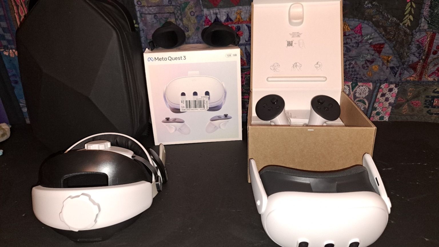 Meta Quest 3 128GB VR headset + tuning fejpánt + hordtáska + vezérlők ...