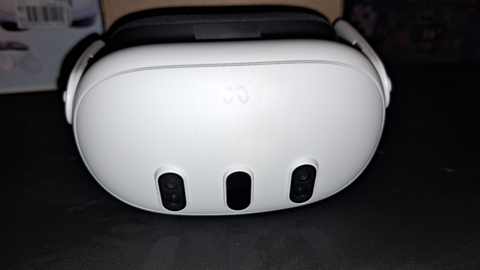 Meta Quest 3 128GB VR headset + tuning fejpánt + hordtáska + vezérlők ...