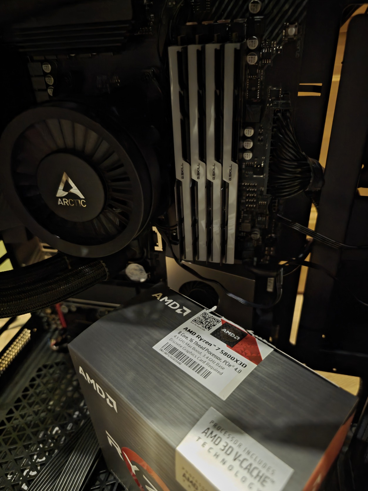 Ryzen 7 5800X3D, Gigabyte X570 Aorus Pro, G.SKILL Trident Z RGB