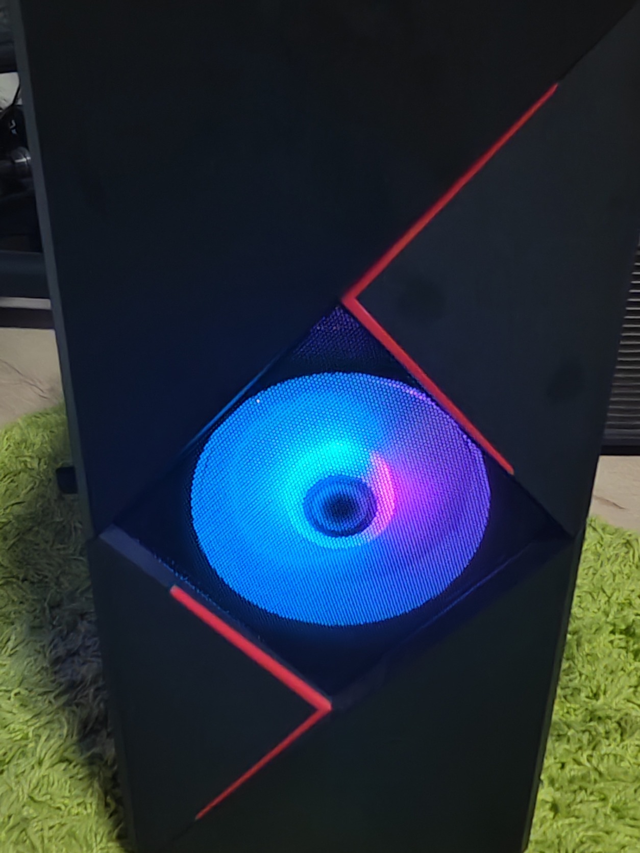 Eladó Ryzen 5 3500X, 16gb ram, RX 570 4G konfig - HardverApró