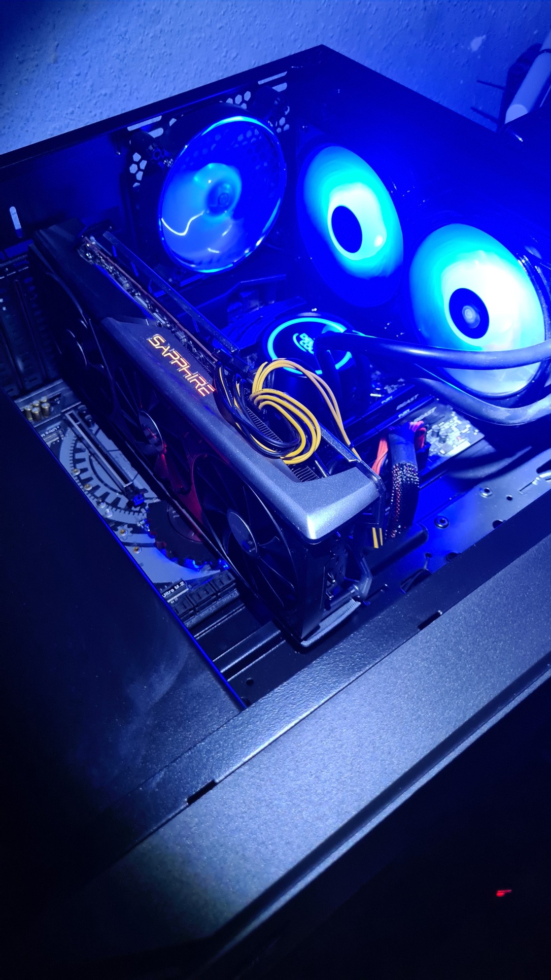 GAMER PC I7 9700K Z370 16GB DDR4 RGB RX 5700XT 8GB DDR6 512GB 20260119 163053 