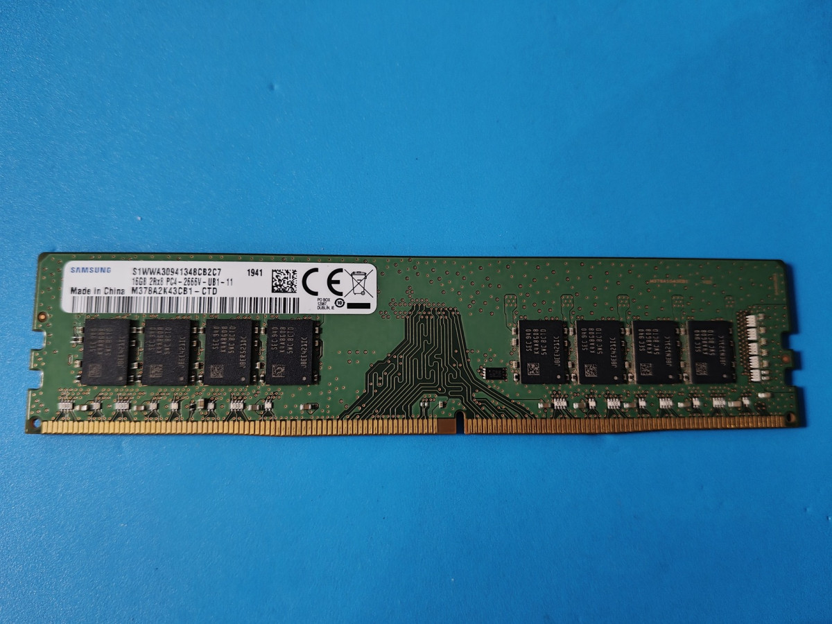 16GB) 2DB Crucial 8GB DDR4 CT8G4DFS8266 DDR4 2666MHZ MEMÓRIA