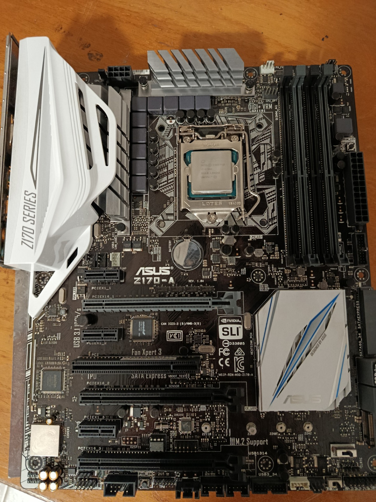 ASUS Z170 PRO GAMING/AURA + I5 6600K - HardverApró