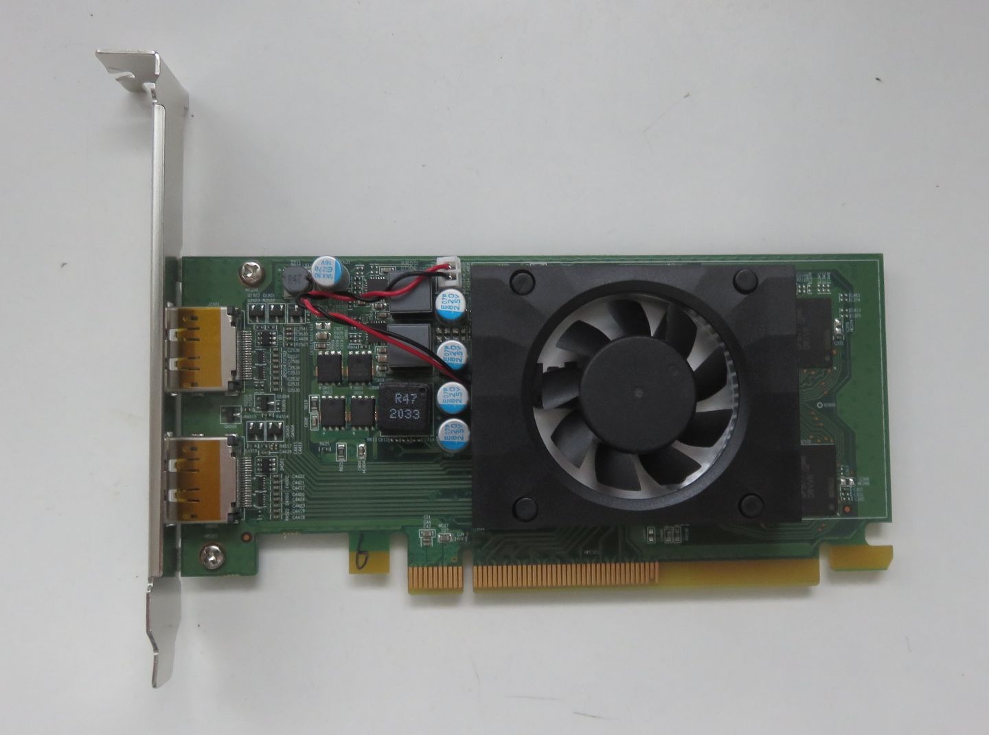 Lenovo Radeon R520 2GB DDR5 videokártya - HardverApró