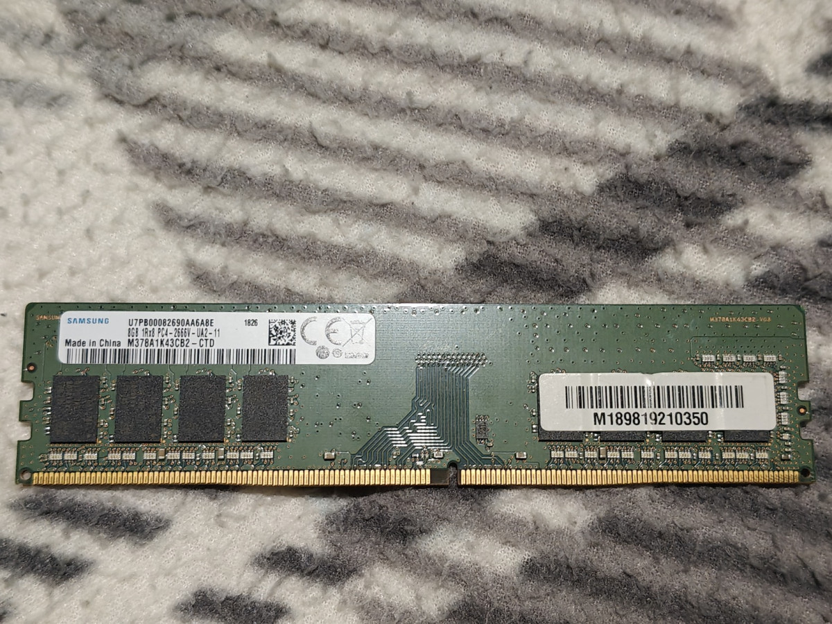 16GB) 2DB Crucial 8GB DDR4 CT8G4DFS8266 DDR4 2666MHZ MEMÓRIA