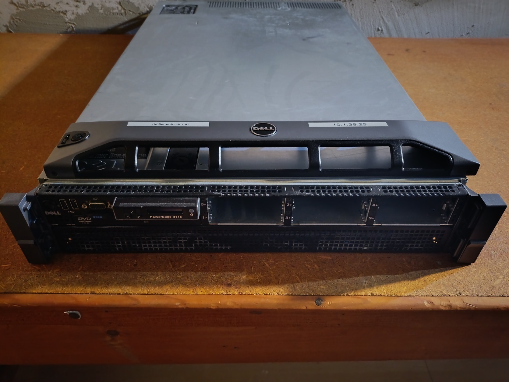 Dell R715 2u szerver 128 GB RAM! Az ár minimálisan ALKUKÉPES! - HardverApró