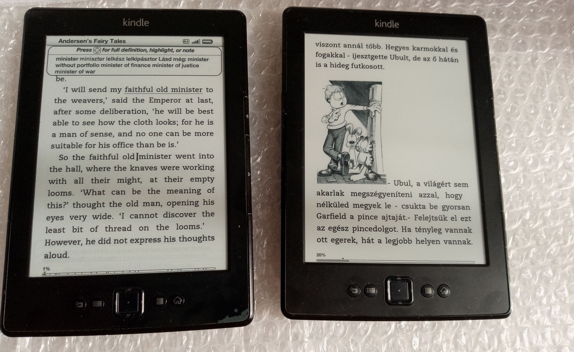 Back to tha Basics: 2 db Kindle 4.gen + 1 LED Clip olvasólámpa ...