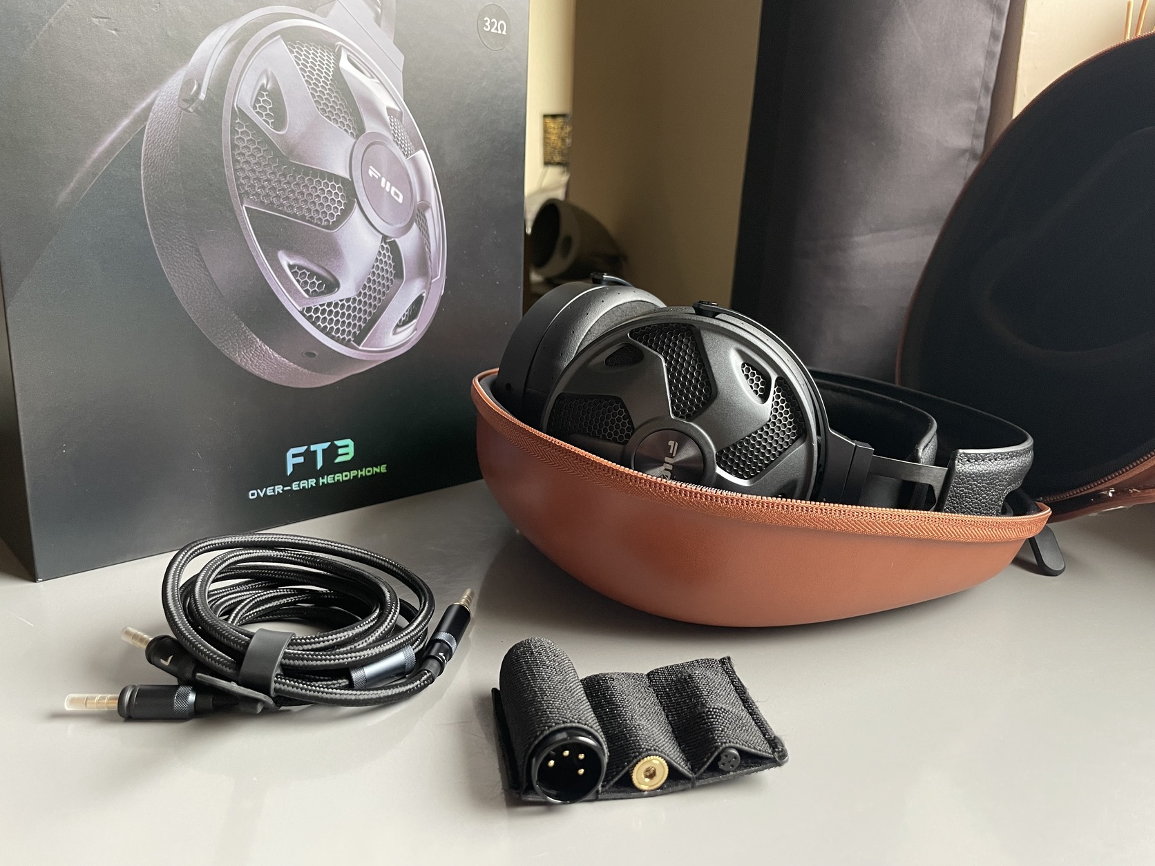 Új, csak bontott Fiio FT3 32ohm fejhallgató + gari - HardverApró