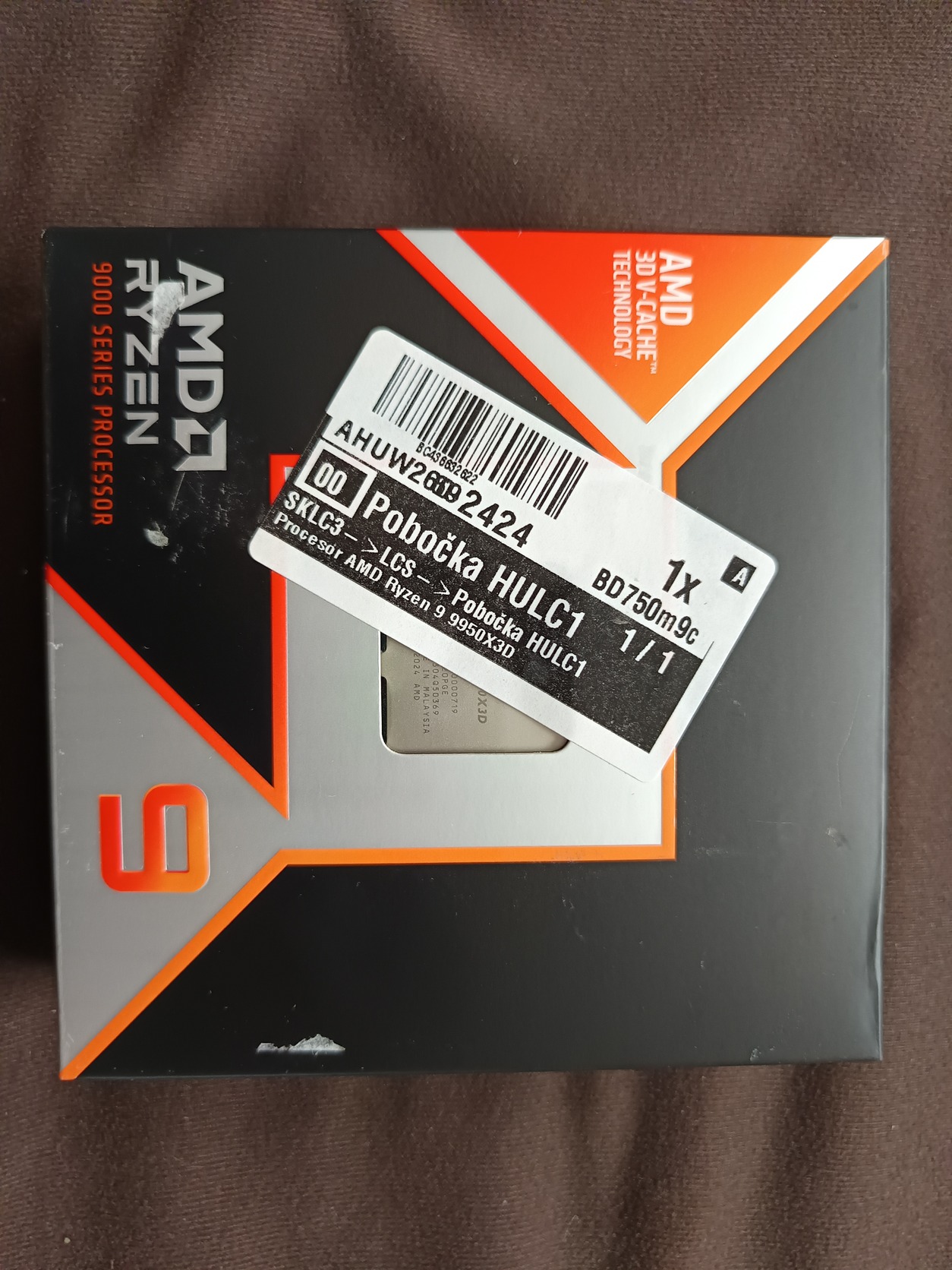 AMD Ryzen 9 9950X3D felbontott processzor, garancia 2029.03.11-ig, Áfá ...