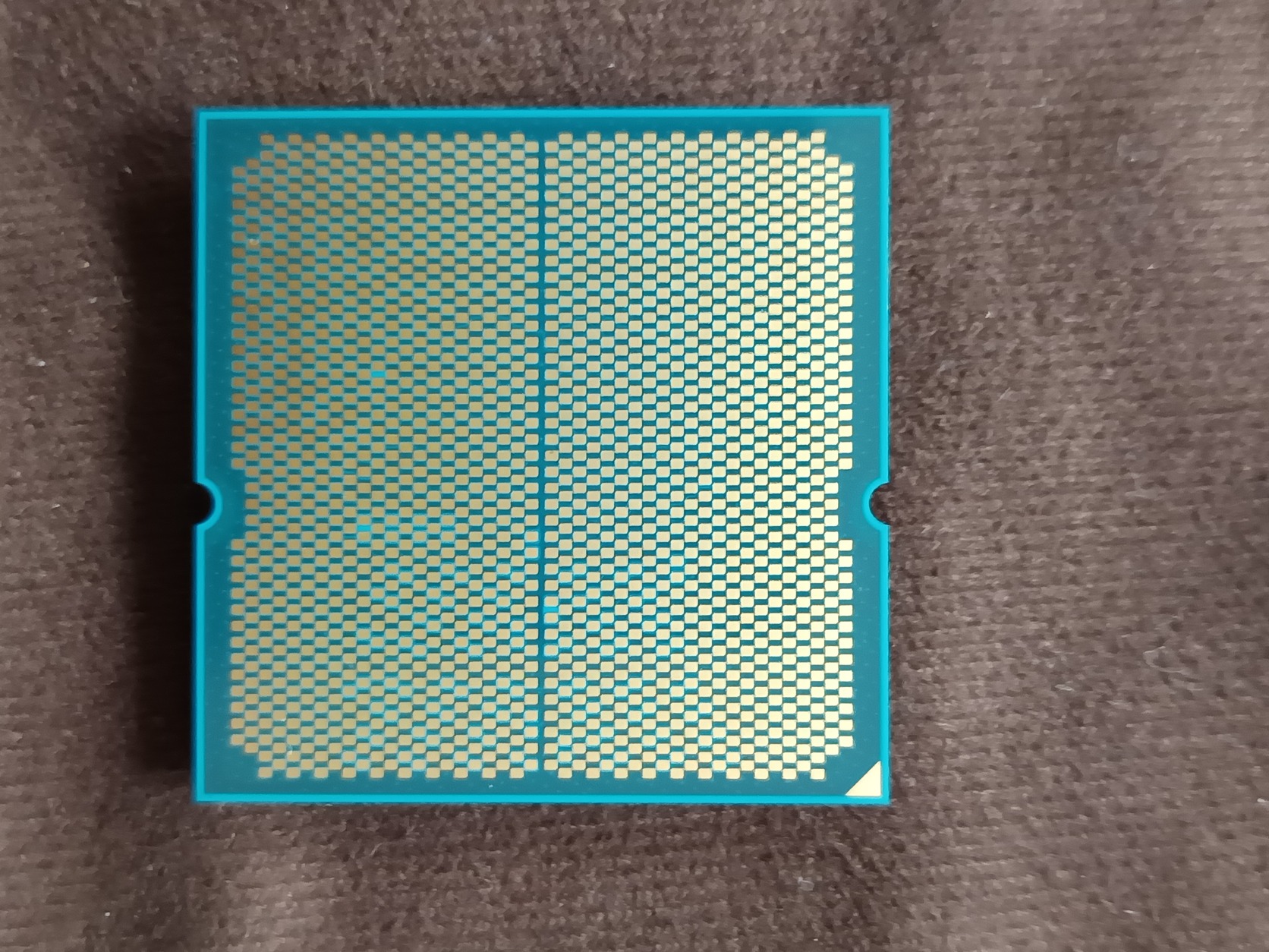 AMD Ryzen 9 9950X3D felbontott processzor, garancia 2029.03.11-ig, Áfá ...