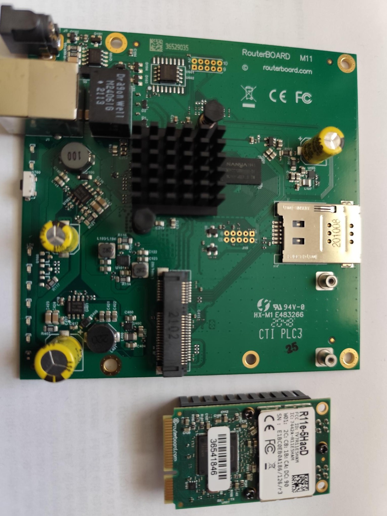Rbm Rounter Fixture MikroTik RBM-11G Router és R11e-5HacD 5Ghz miniPCI-express Wifi ...