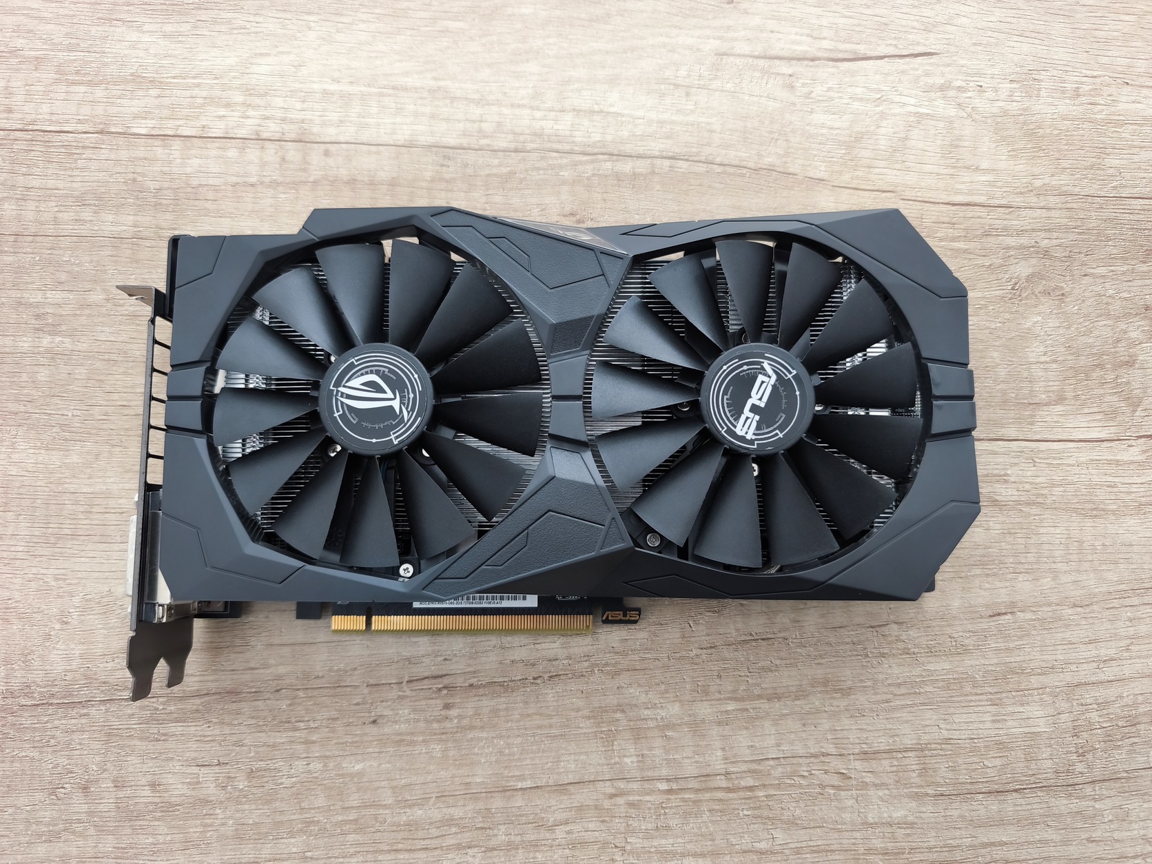 Asus Rog Rx 570 ASUS RX 570 8GB GDDR5 ROG STRIX OC Eladó! - HardverApró