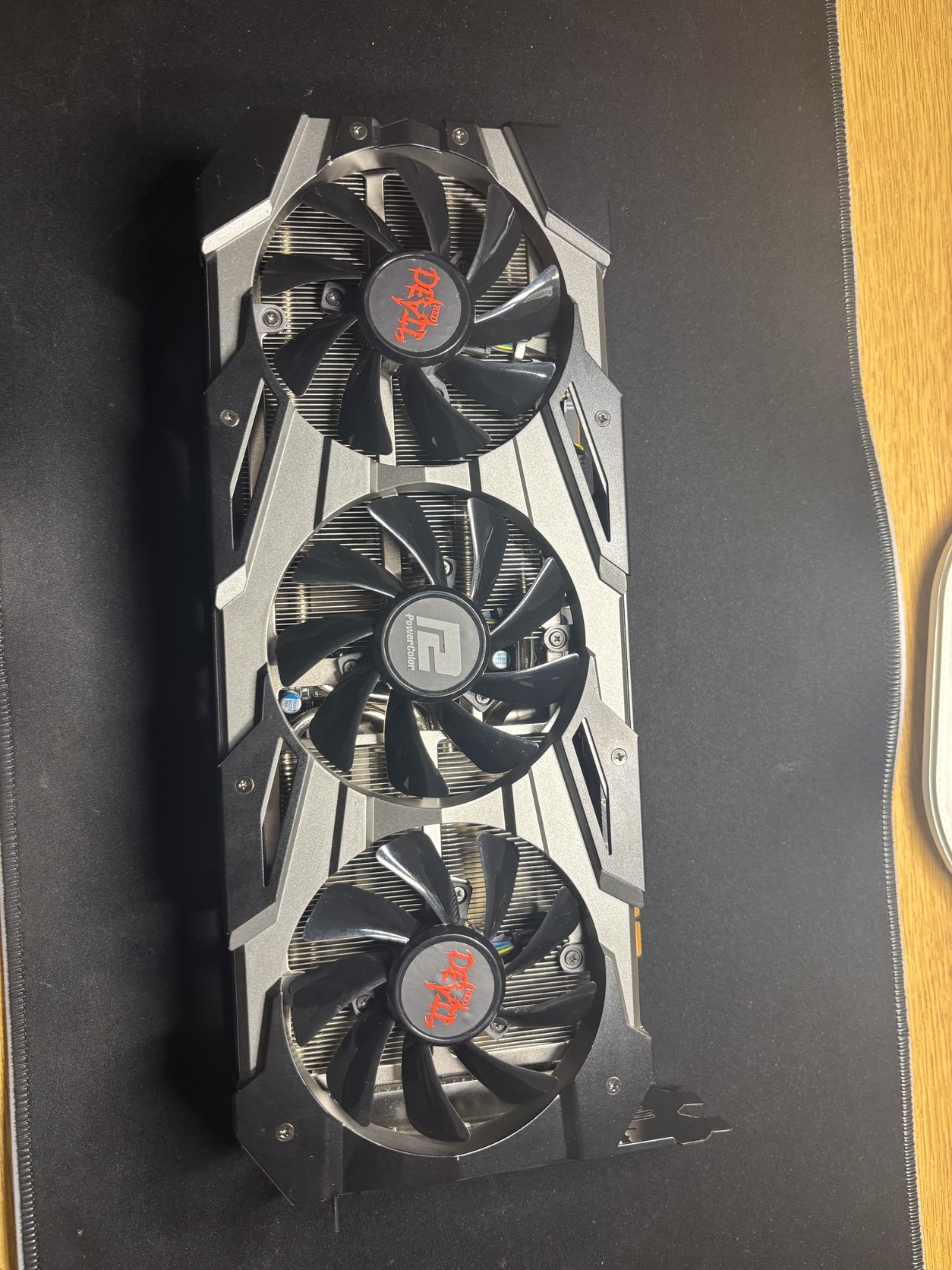 RX 5700 XT Red Devil 8GB - HardverApró